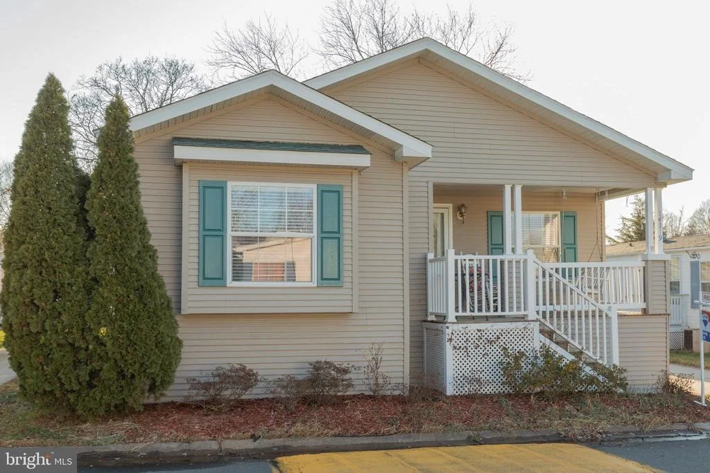 Photo of 14719 PAN AM AVENUE