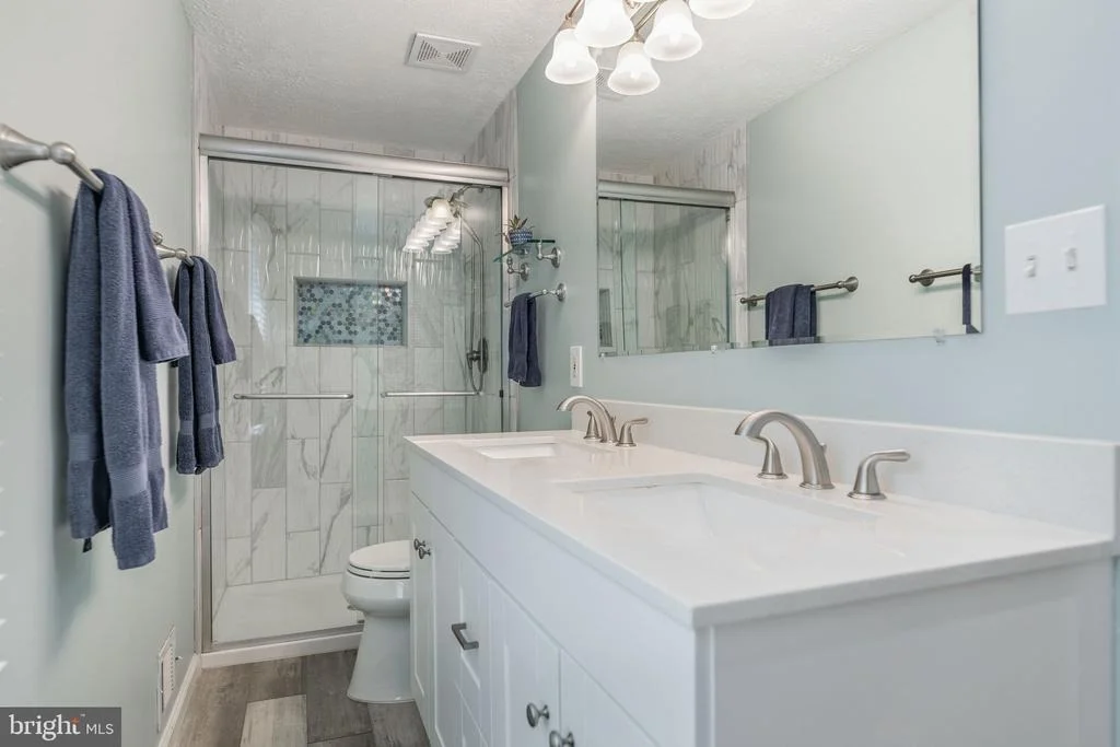 Photo of 15919 FAIRWAY DRIVE
