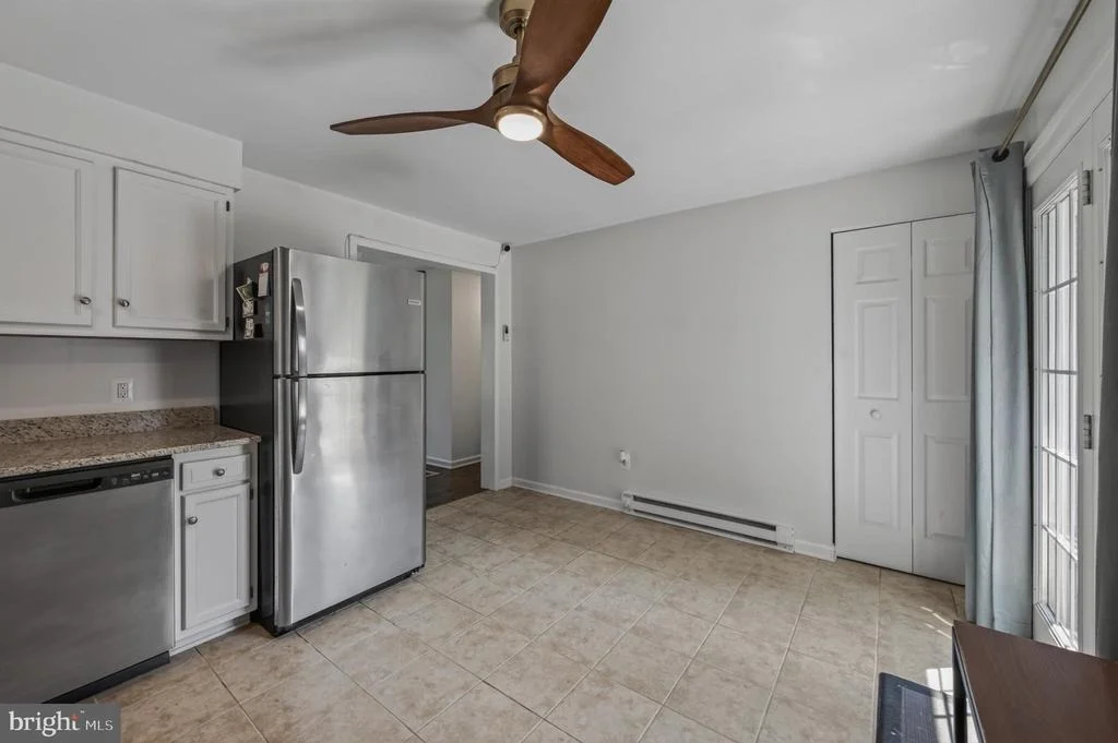 Photo of 28 E E STREET