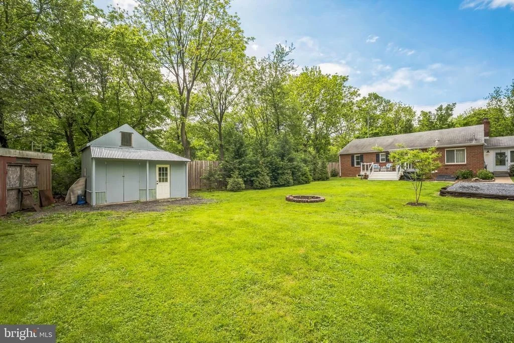 Photo of 6637 MOUNT PHILLIP ROAD