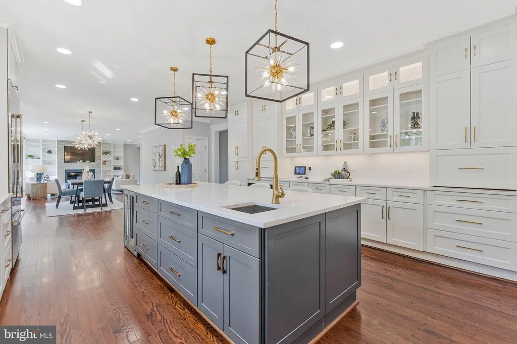 Photo of 8611 BROOK ROAD