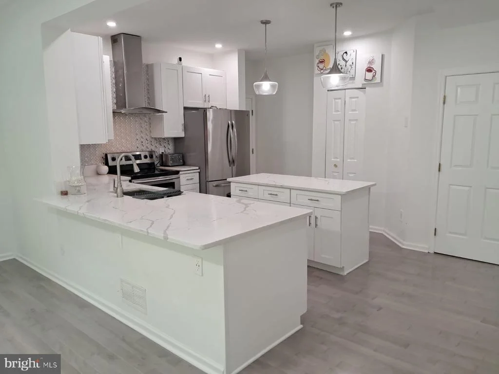 Photo of 33 JADE DRIVE