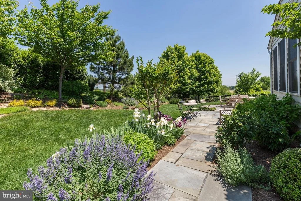 Photo of 2424 LONGFELLOW COURT