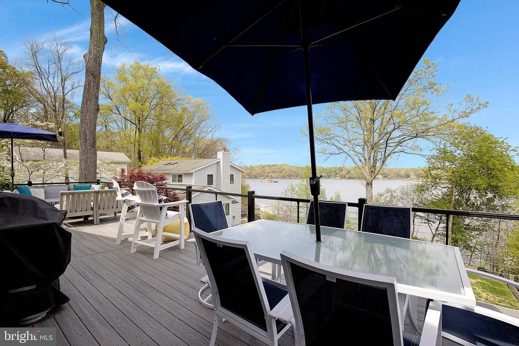 Photo of 1164 OAK VIEW DRIVE