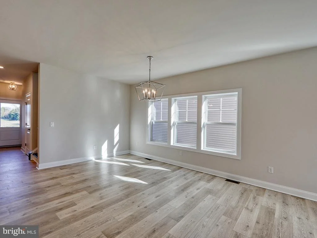 Photo of 33745 CATCHING COVE CT