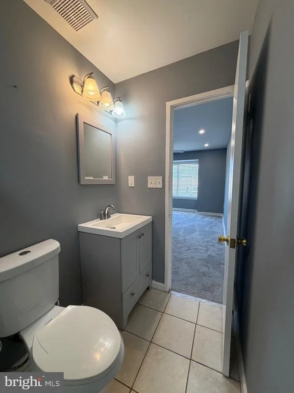 Photo of Unit 2A at 2346 SUN VALLEY CIRCLE