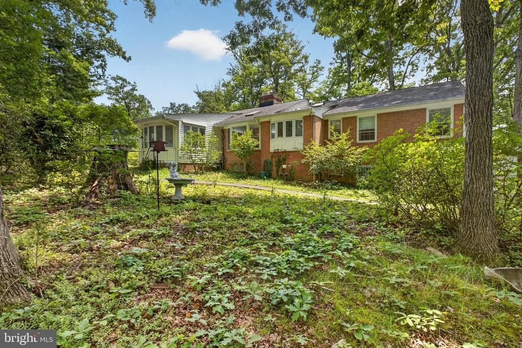 Photo of 10600 GREENACRES DRIVE
