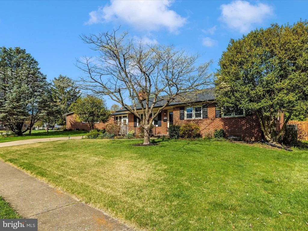 Photo of 234 WYNGATE DRIVE