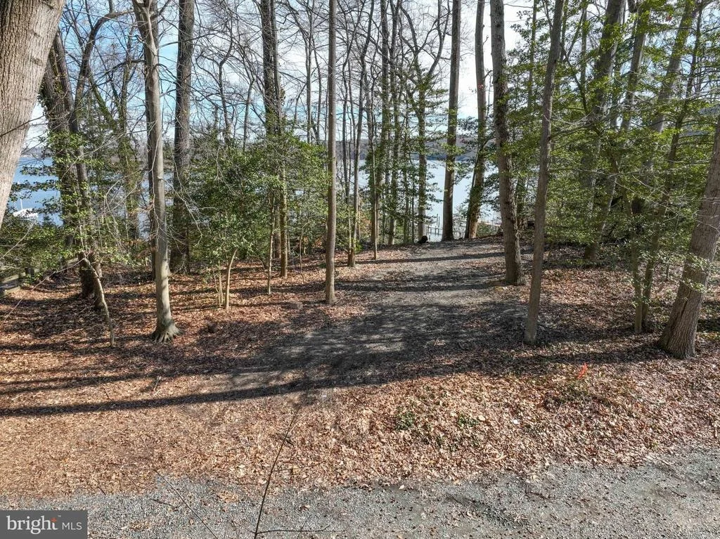 Photo of 975 DIGGS ROAD