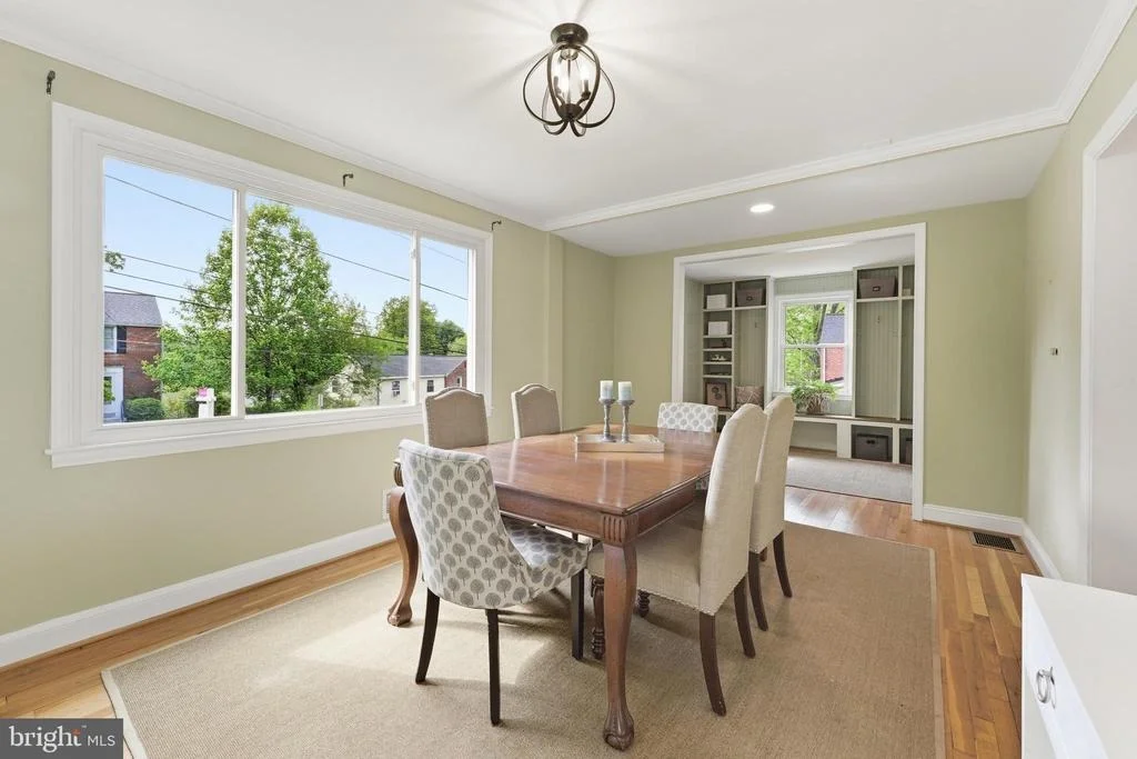 Photo of 1102 MEURILEE LANE