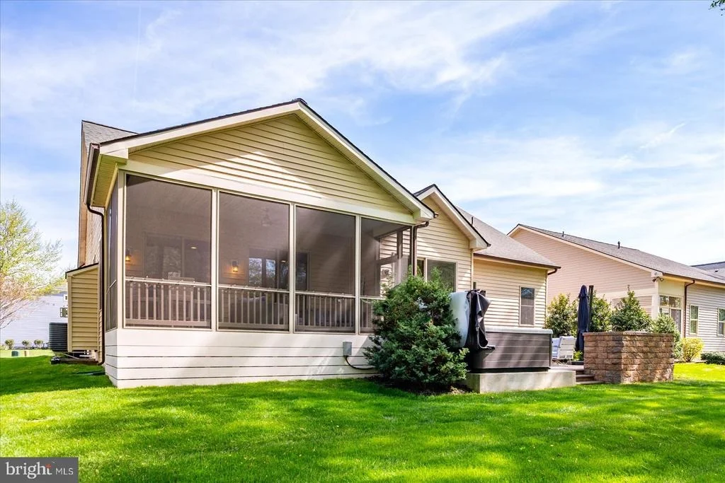 Photo of 30561 SILVERTON ROAD