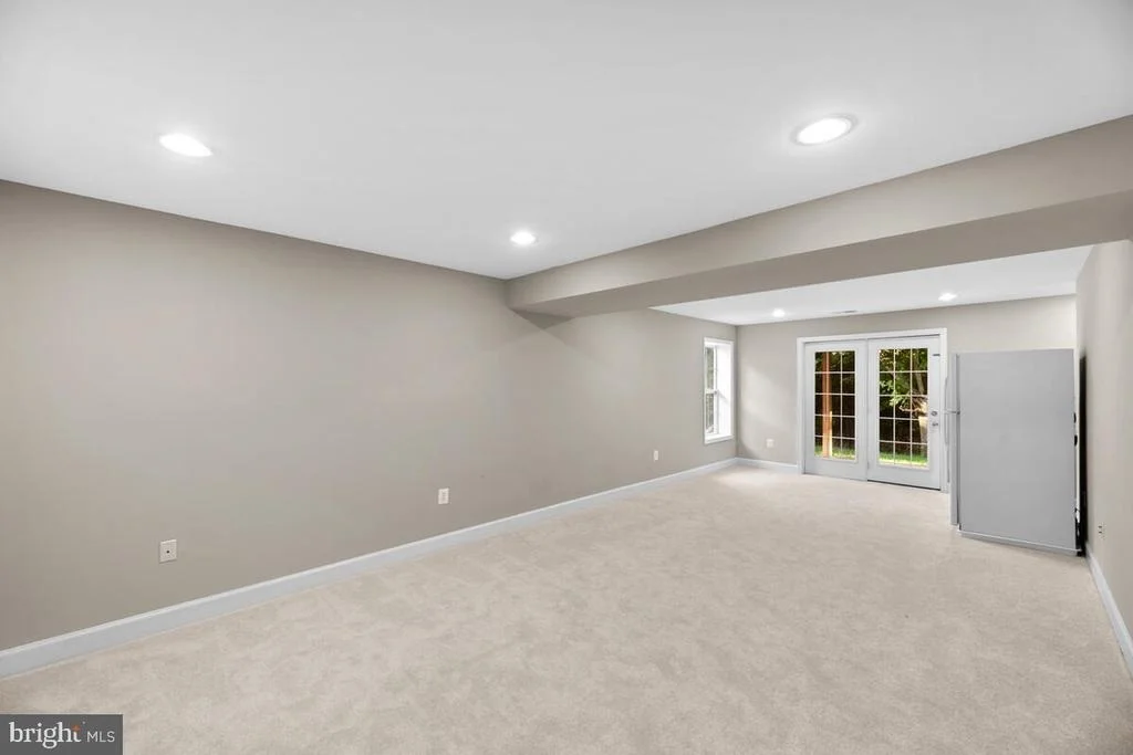 Photo of 1805 N GREENLEESE DRIVE