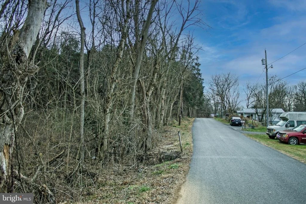 Photo of 8103 AVIS MILL ROAD