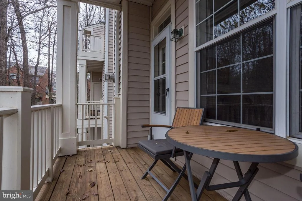 Photo of Unit M at 1307 WINDLEAF DRIVE