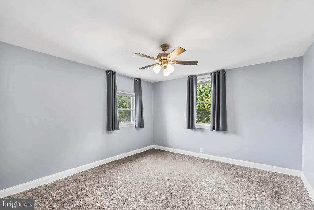 Photo of 14 GIBBONS BOULEVARD
