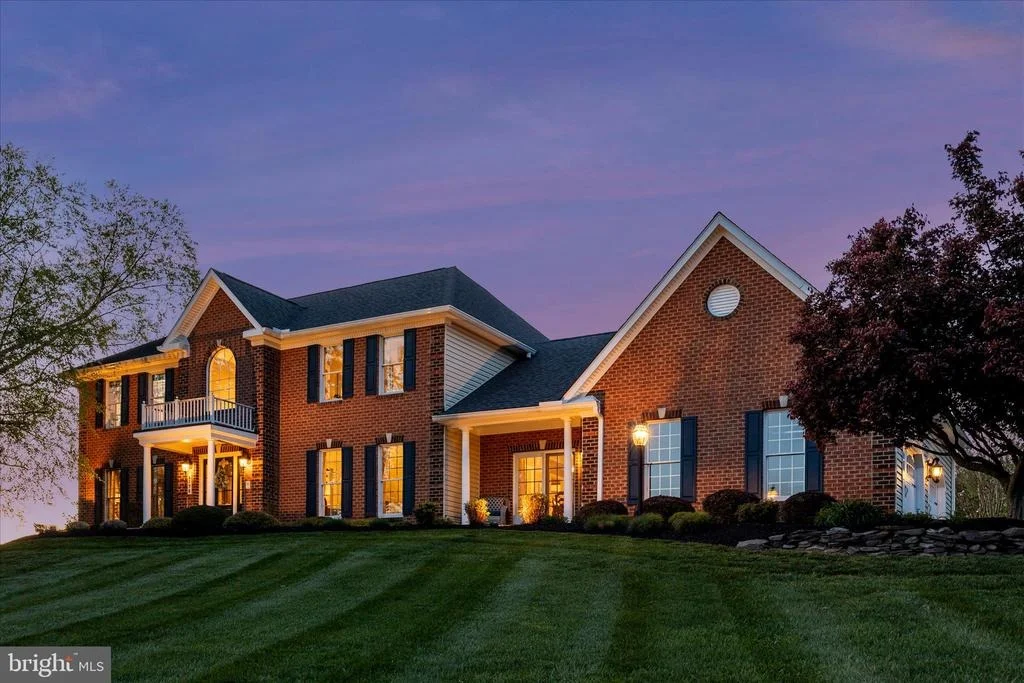 Photo of 6170 CHALLEDON CIRCLE