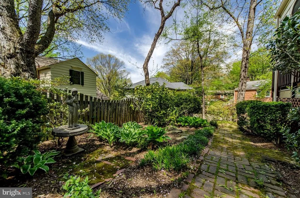 Photo of 4307 23RD ROAD N