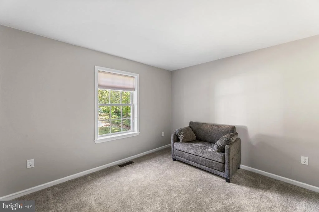 Photo of 33661 FEATHER LANE