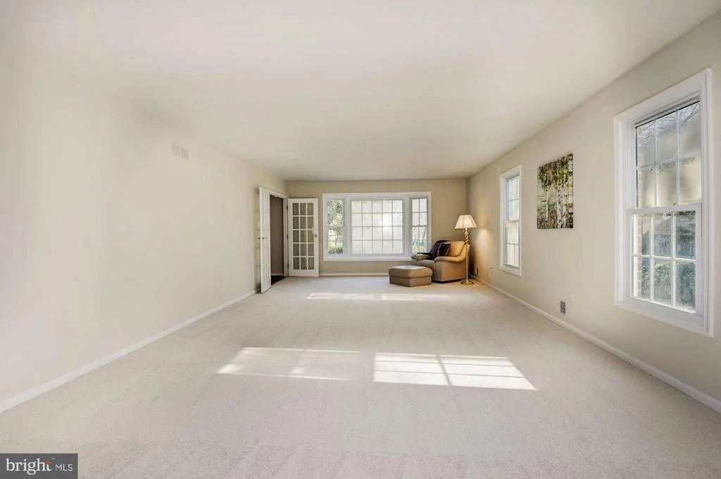 Photo of 11933 RIDERS LANE