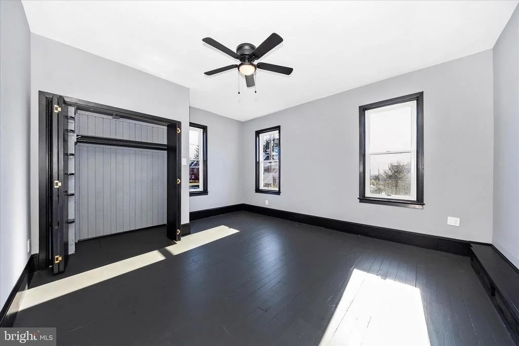 Photo of 519 SUMMIT AVENUE