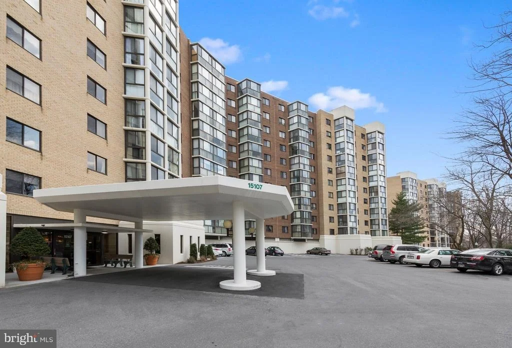 Photo of Unit 21019 at 15107 INTERLACHEN DRIVE