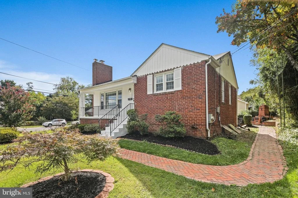 Photo of 2300 HOMESTEAD DRIVE