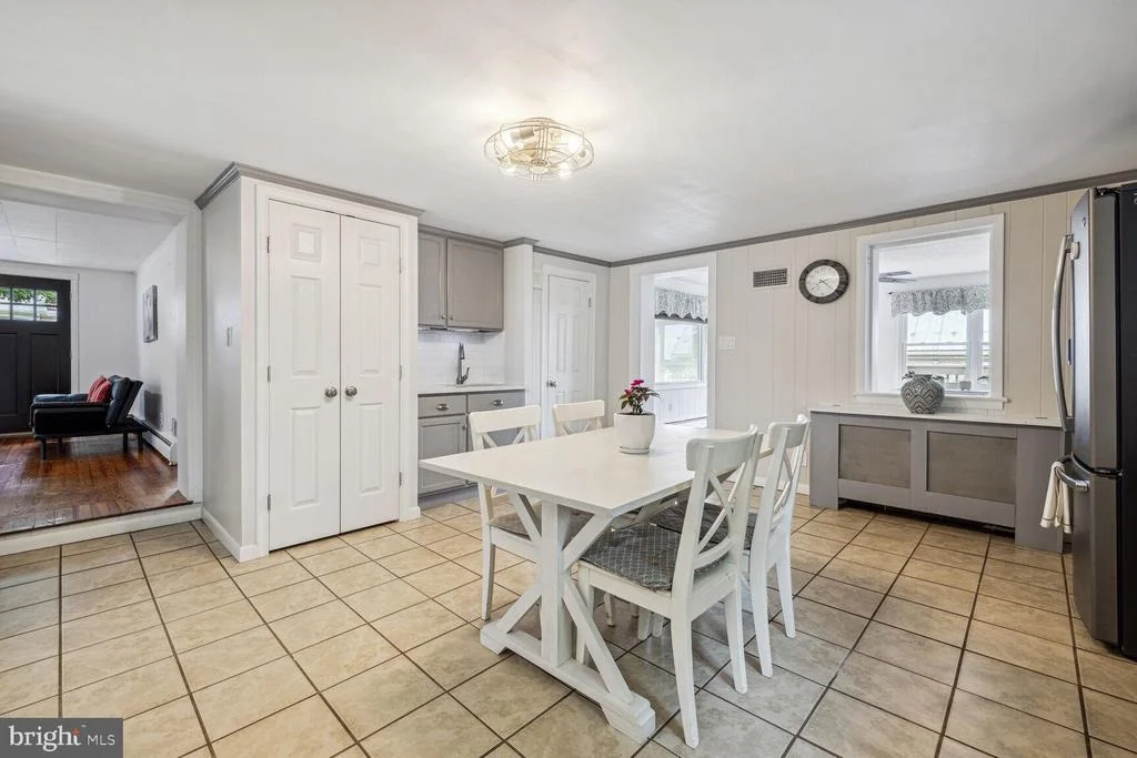 Photo of 6155 KING ROAD