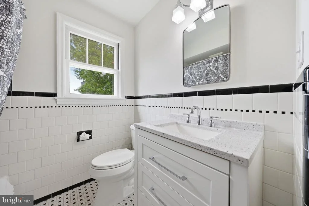 Photo of 412 CARROLL PARKWAY