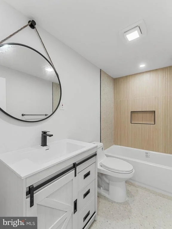 Photo of 308 DELSEA DRIVE