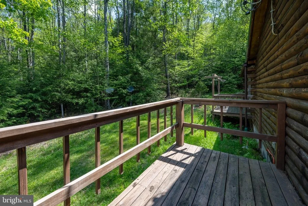 Photo of 277 CHEEKS LANE