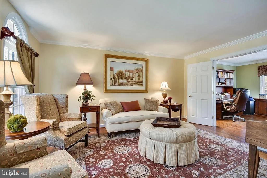 Photo of 704 FALLS ROAD