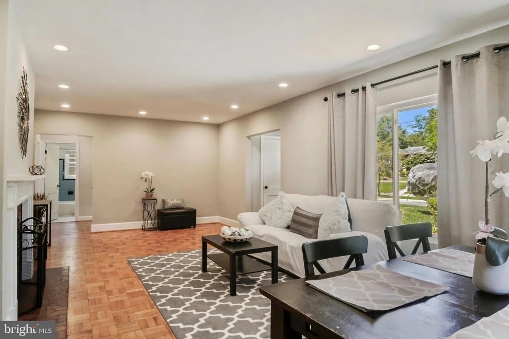 Photo of 10611 BUCKNELL DRIVE