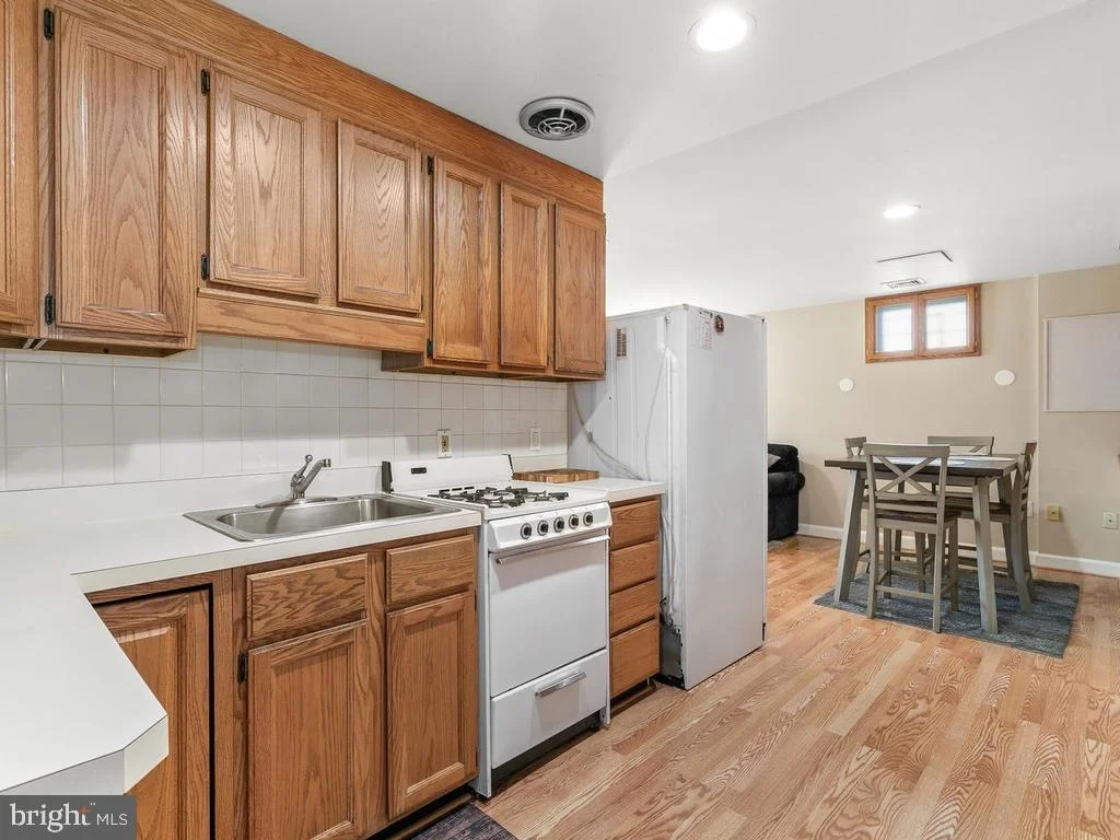 Photo of 2339 DECKMAN LANE