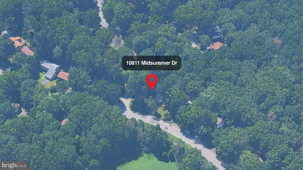 Photo of 10811 MIDSUMMER DRIVE