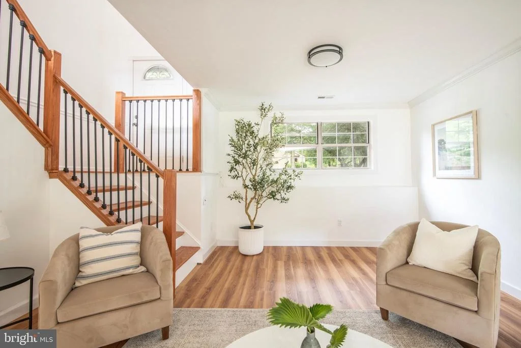 Photo of 1240 VIKING DRIVE N