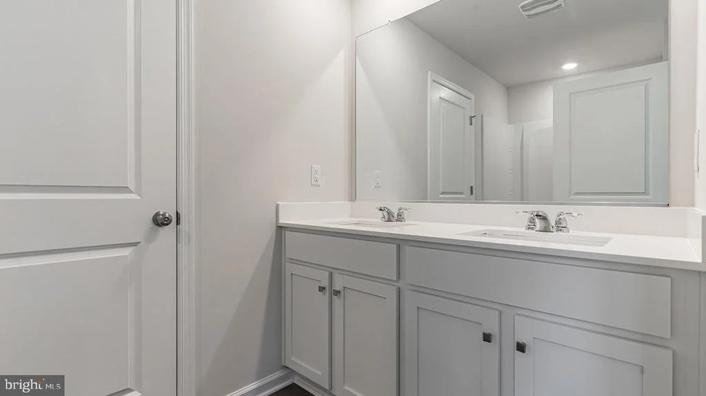 Photo of 126 WINDJAMMER DRIVE