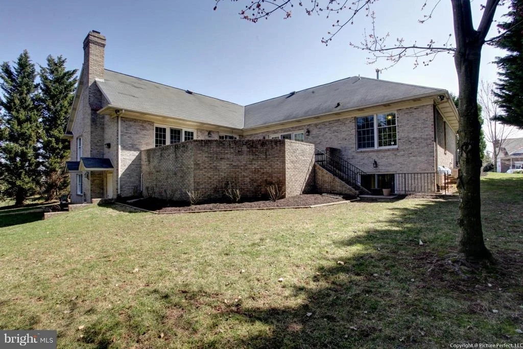 Photo of 8212 SKIPWITH DRIVE