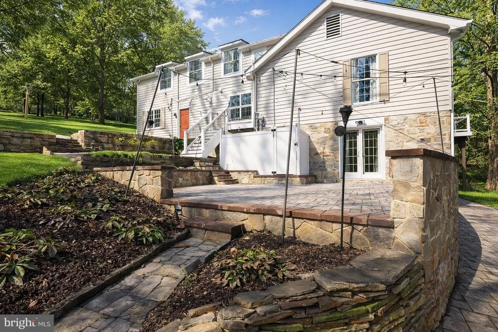 Photo of 901 NAVY ROAD