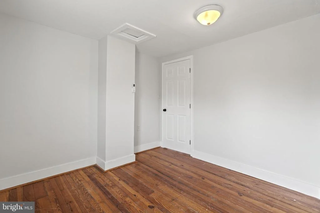 Photo of 822 N COMMERCE AVENUE