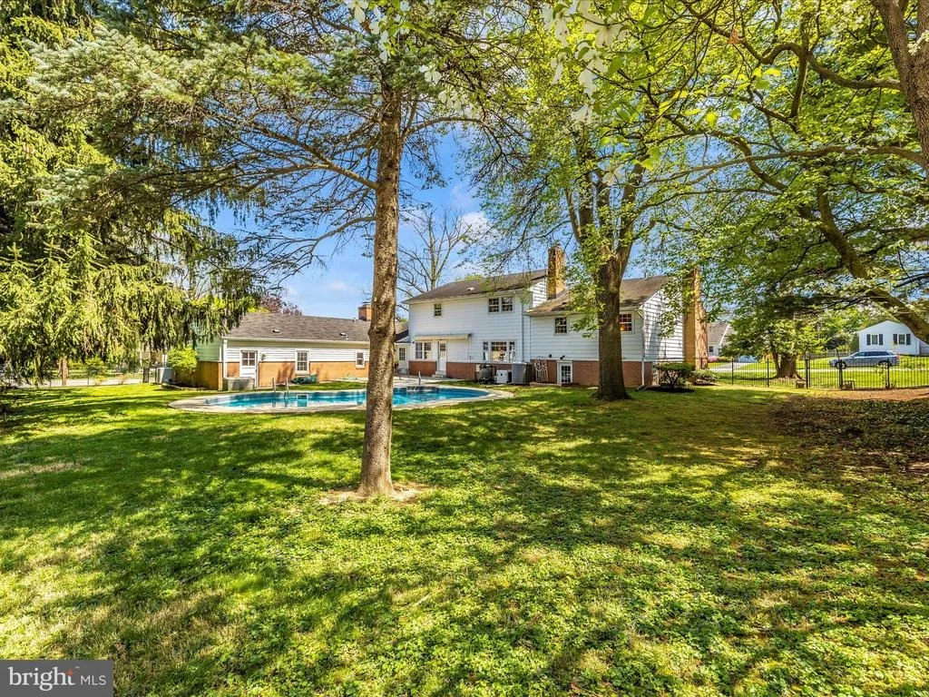 Photo of 131 FAIRVIEW AVENUE