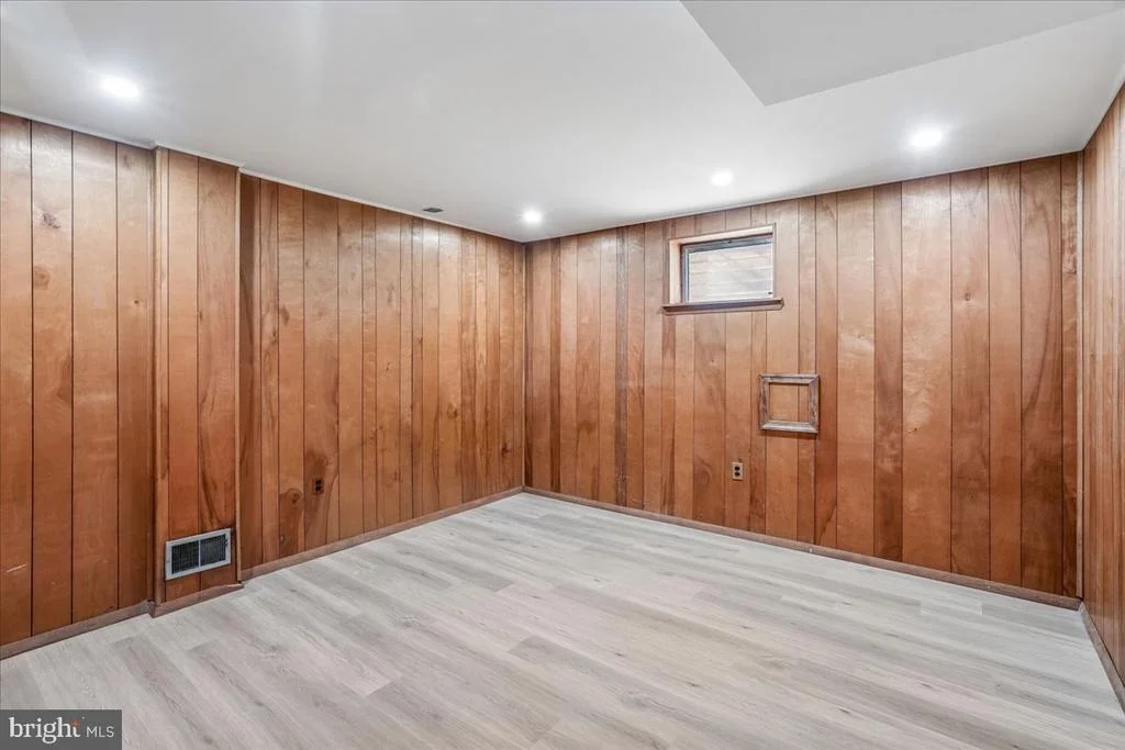 Photo of 10006 PORTLAND PLACE