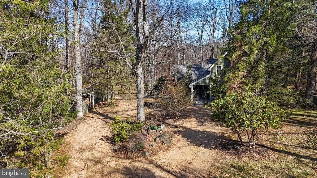 Photo of 17641 RAVEN ROCKS ROAD