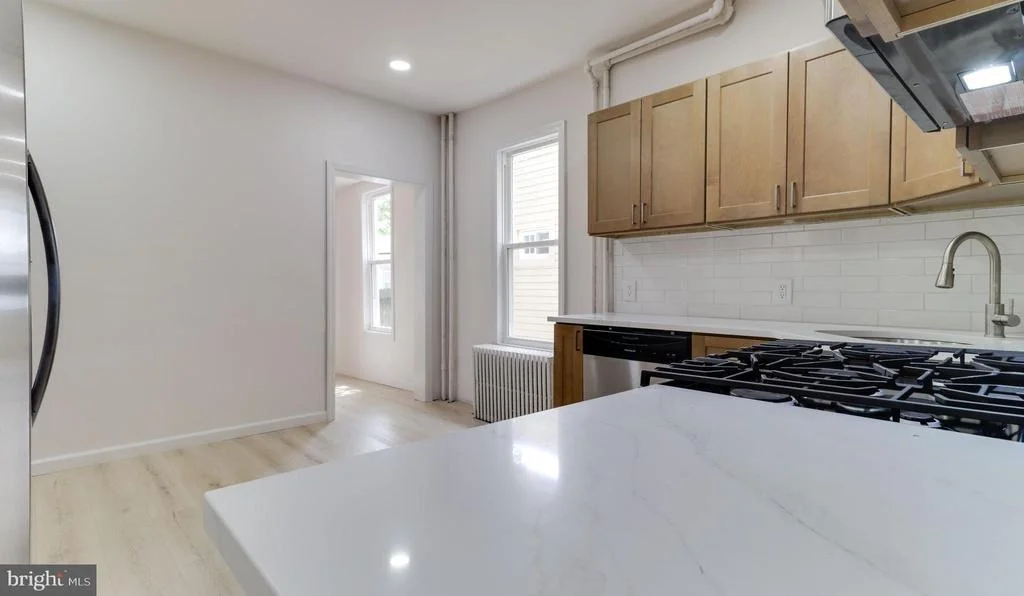 Photo of 236 N BROADWAY