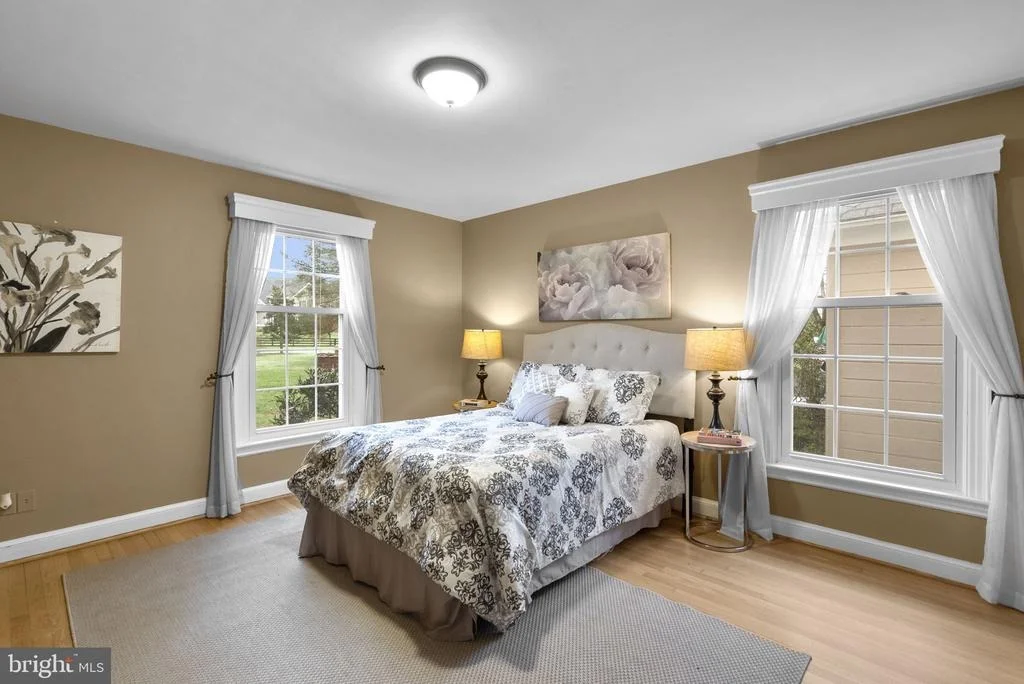 Photo of 16510 BATCHELLORS FOREST ROAD