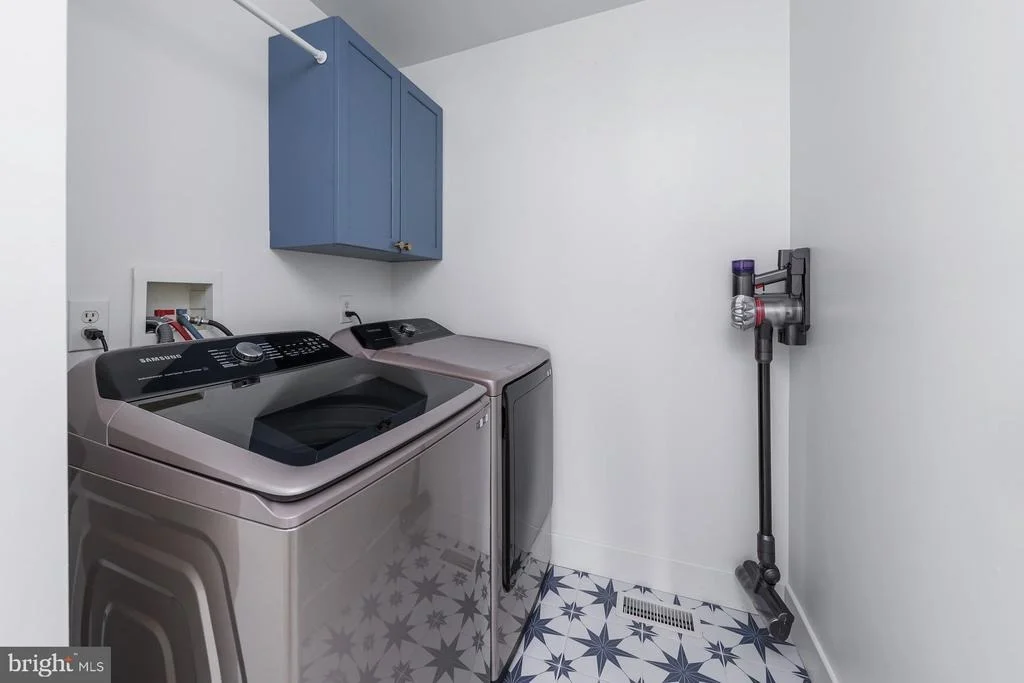 Photo of 658 WORCESTER DRIVE