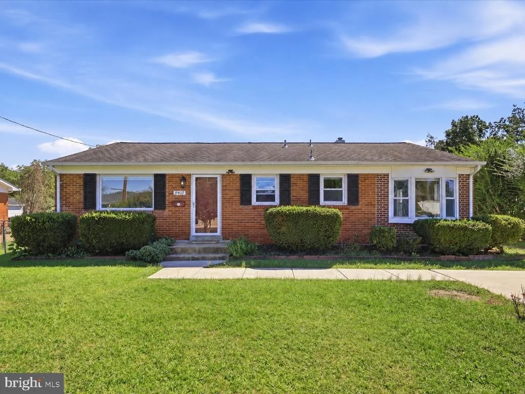 Photo of 9407 KING GEORGE DRIVE