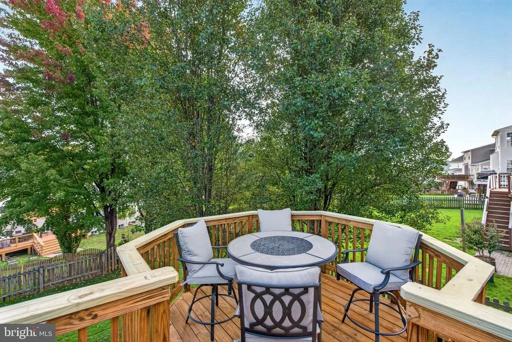 Photo of 945 DEVONSHIRE CIRCLE