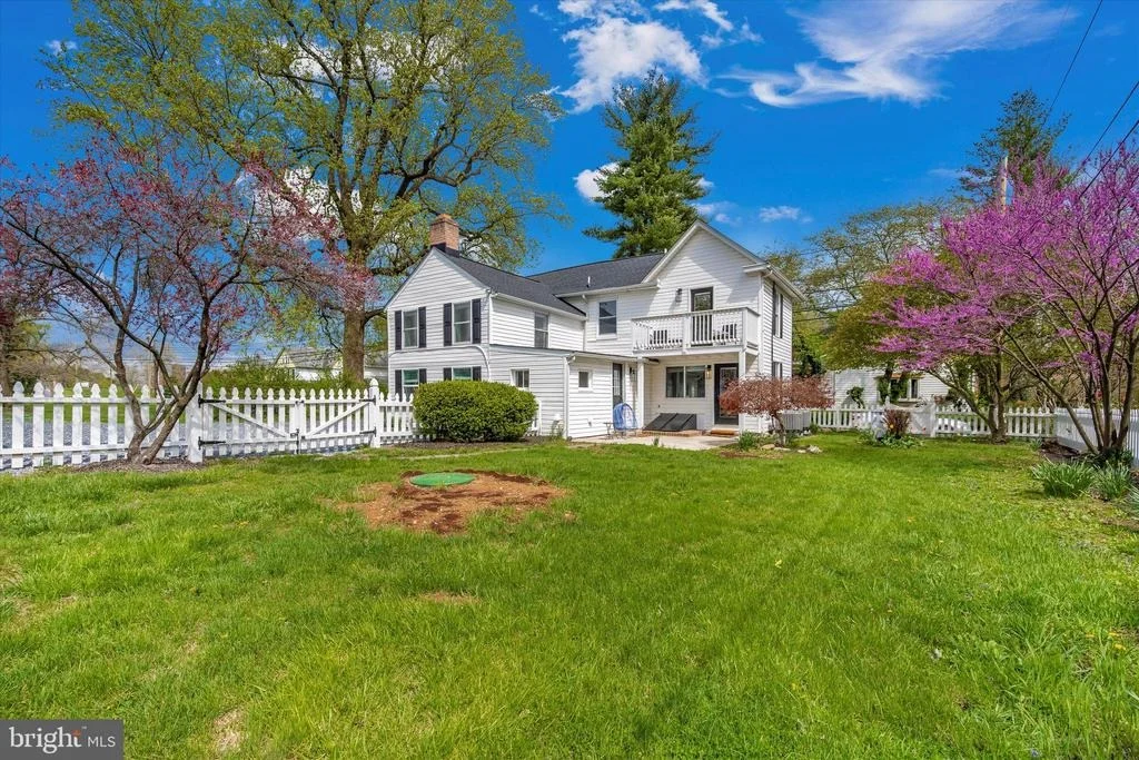 Photo of 3704 BUCKEYSTOWN PIKE