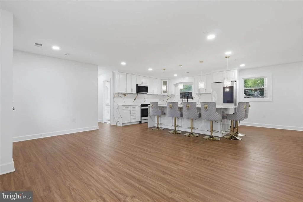 Photo of 10501 BEECHWOOD DRIVE