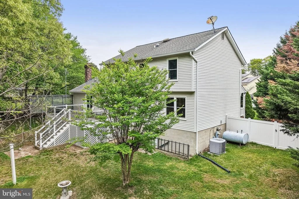 Photo of 592 EASON DRIVE